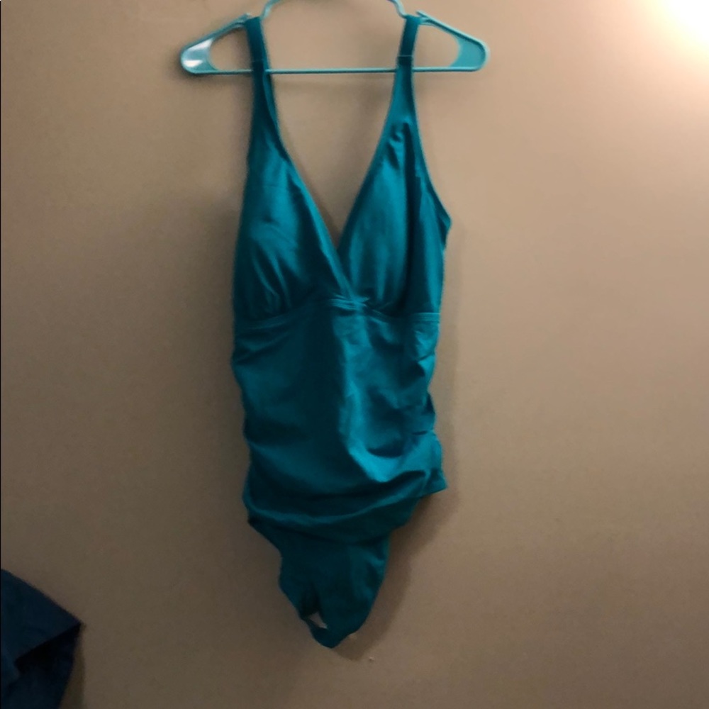 Plus Size Women’s Swimsuit